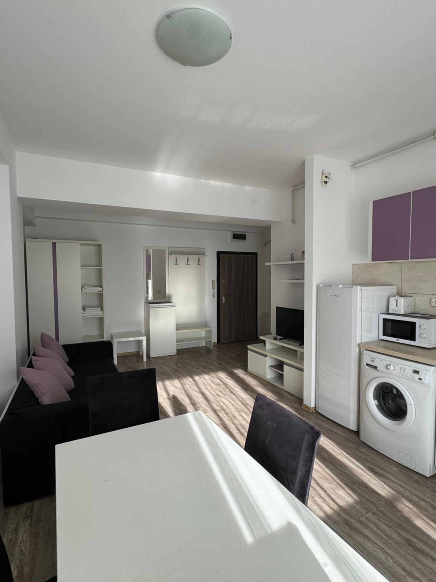 Tanya Apartments Summerland Mamaia Buitenkant foto